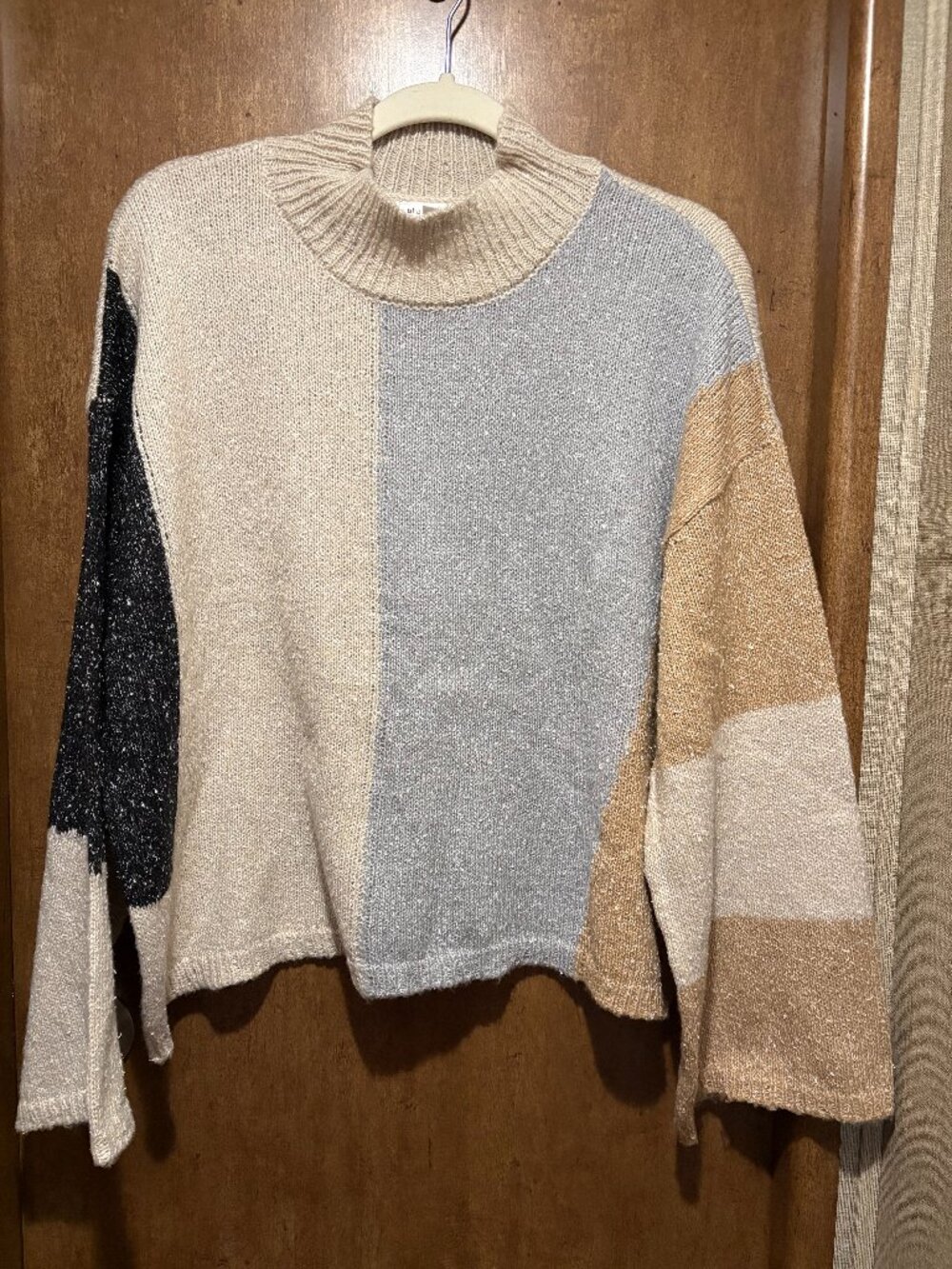 Blu Pepper Color Block Sweater - size L